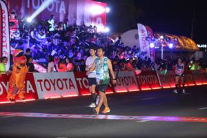 BIB: 34183
                            <button type="button" onclick="openModal(23185008)" class="btn btn-primary btn-sm float-right btn-popup" data-toggle="modal" data-target=".modal-high-quality">
                        <i class="fas fa-shopping-cart"></i> Add to Cart
                    </button>
                                            <button type="button" onclick="isThisMe(23185008, true)" class="btn btn-success btn-sm float-right btn-popup btn-isme hidden" data-toggle="tooltip" data-placement="bottom" title="นี่คือรูปของคุณใช่ไหม คลิกที่นี่เพื่อเอาเข้าอัลบั้ม">
                        <i class="fas fa-plus"></i> Add to album
                    </button>
                    <button type="button" onclick="isThisMe(23185008, false)" class="btn btn-warning btn-sm float-right btn-popup btn-isnotme hidden">
                        <i class="fas fa-ban"></i> Remove from album
                    </button>